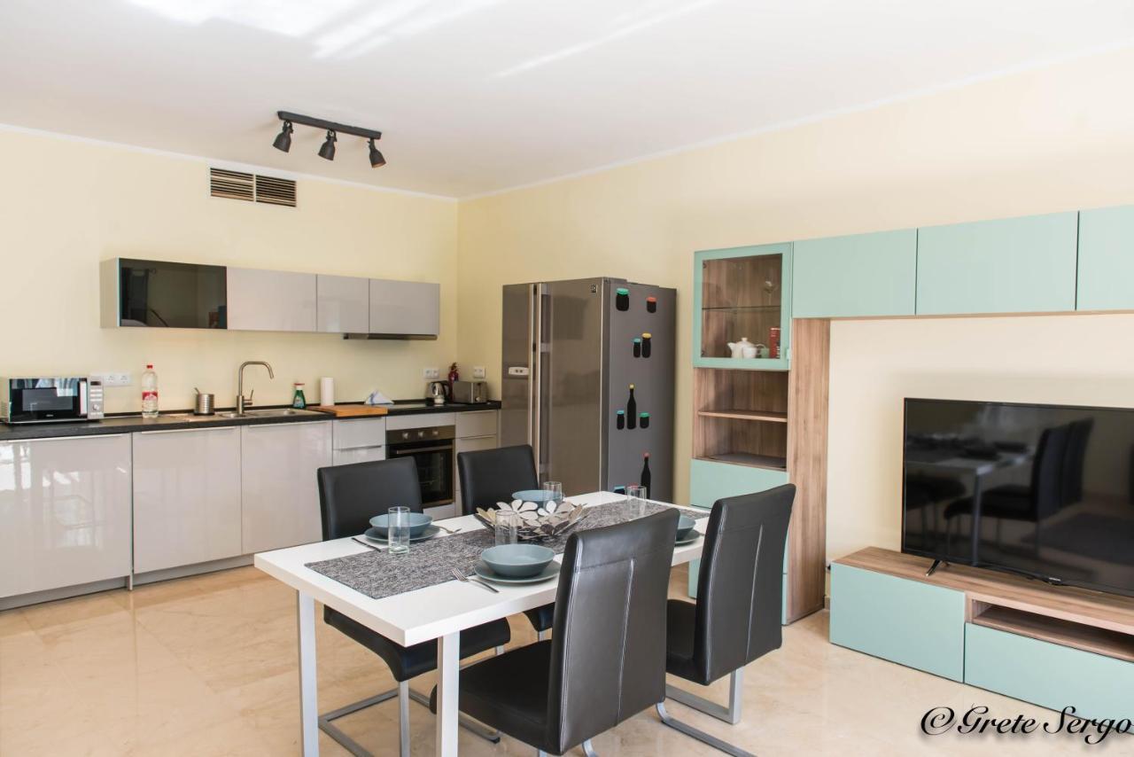 Life El Presidente Penthouse Pool View Apartment Estepona Exterior photo