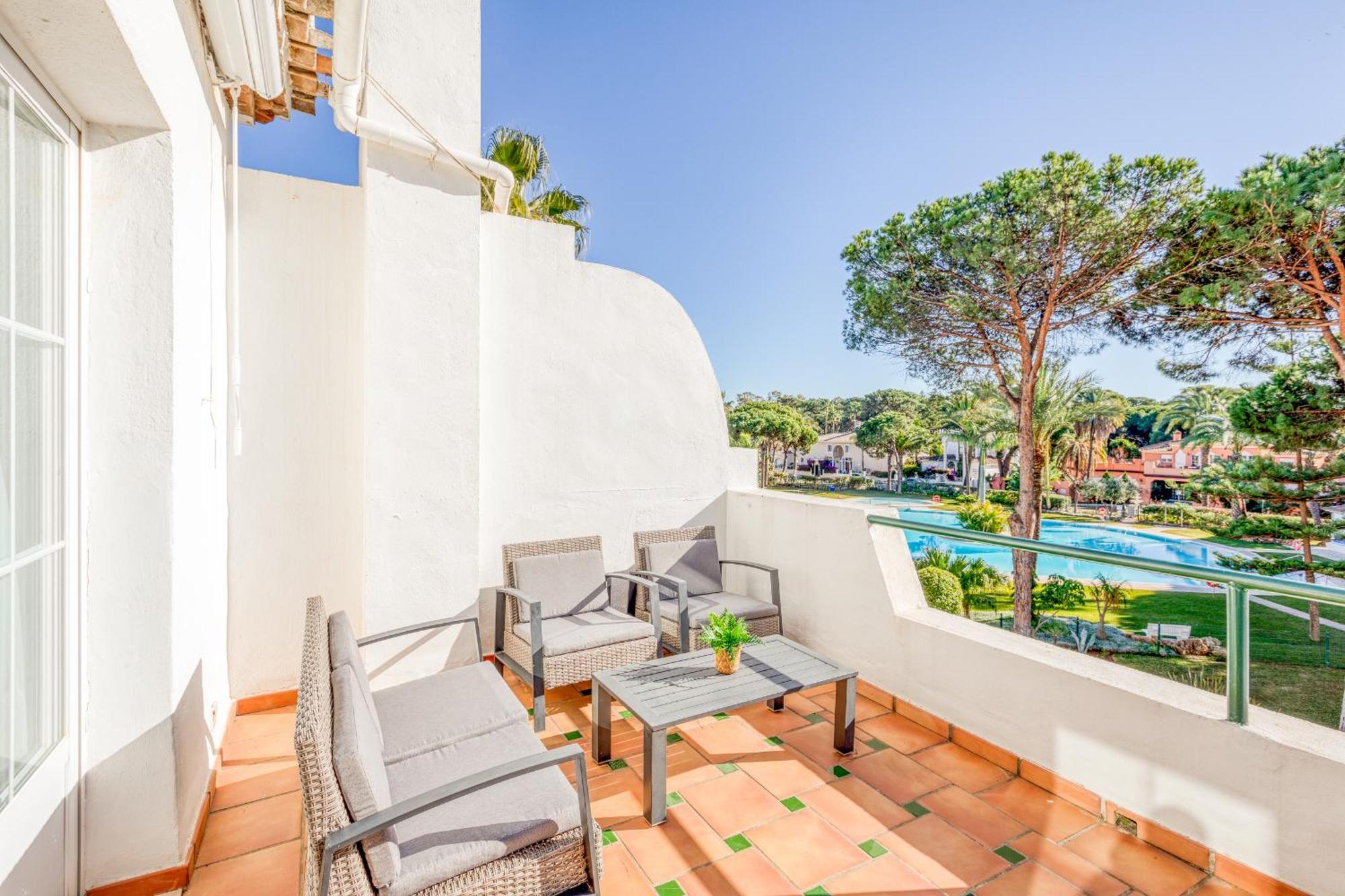 Life El Presidente Penthouse Pool View Apartment Estepona Exterior photo
