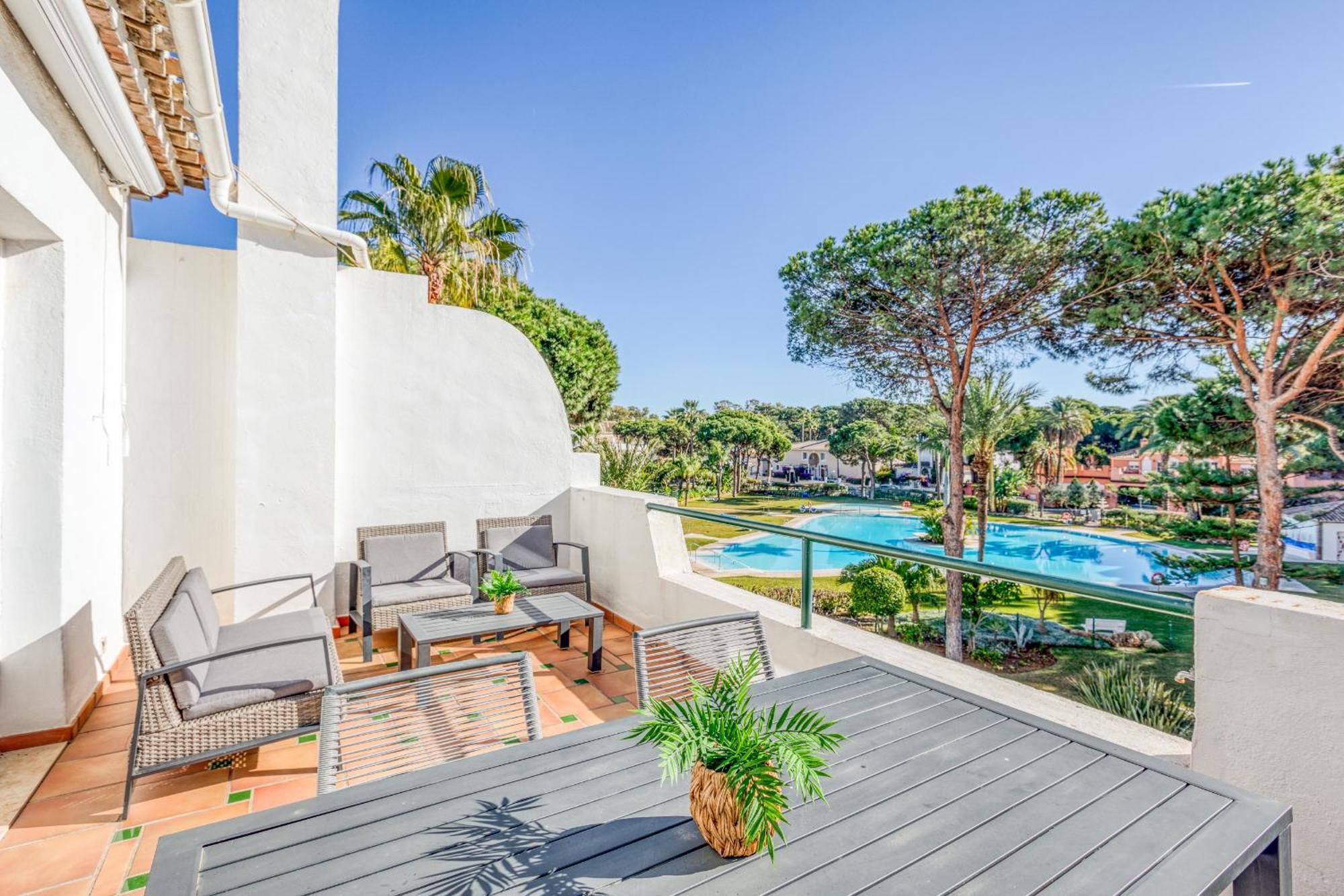 Life El Presidente Penthouse Pool View Apartment Estepona Exterior photo